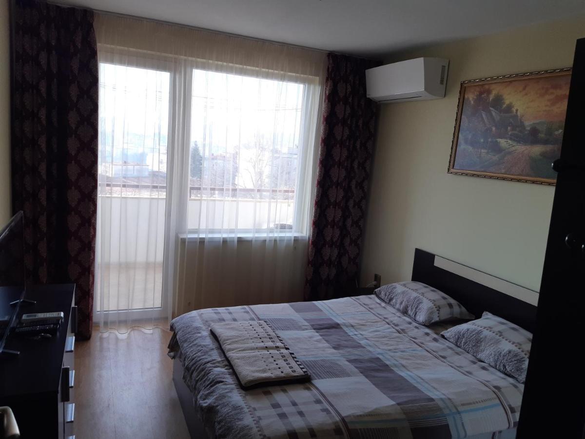 Ferienwohnung Nish 7 Weliko Tarnowo Exterior foto